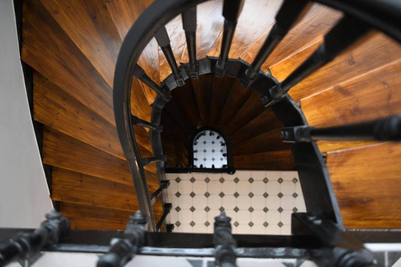 Neapolis 1897 Boutique Luxury Rooms Афины Экстерьер фото