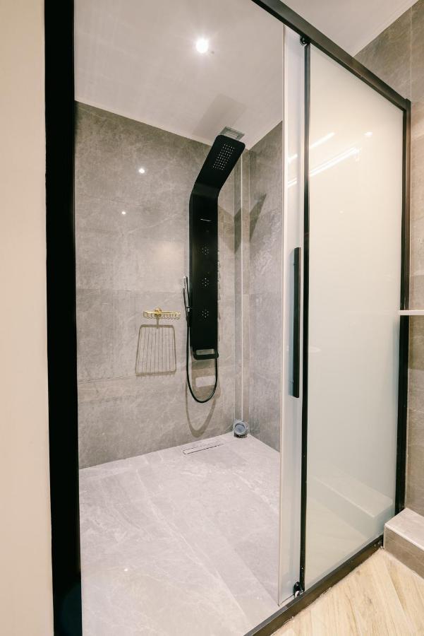 Neapolis 1897 Boutique Luxury Rooms Афины Экстерьер фото